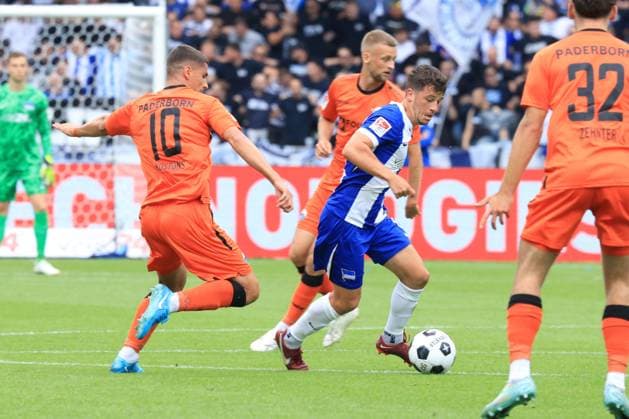 DEU, DFL, 2. FBL, Hertha BSC vs. SC Paderborn 07, 03.08.2024, Berliner Olympiastadion, Berlin, DEU, DFL, 2. FBL, Hertha BSC vs. SC Paderborn 07, im Bild Diego Demme (Hertha BSC Berlin 6), Koen Kostons (SC Paderborn 10), Sebastian Klaas (SC Paderborn 26) DFL - regulations prohibit any use of Photographs as image sequences and or quasi-video Foto: Juergen Engler nordphoto GmbH