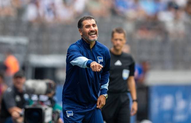 Fussball, Herren, Saison 2024 2025, 2. Bundesliga (1. Spieltag), Hertha BSC - SC Paderborn, Trainer Cristian Fiel (Hertha BSC), 03.08. 2024,