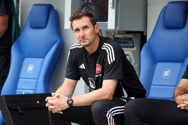 03.08.24 Karlsruher SC - 1. FC Nürnberg Deutschland, Karlsruhe, 03.08.2024, Fussball, 2. Bundesliga, Karlsruher SC - 1. FC Nürnberg: Miroslav Klose (Trainer 1. FC Nürnberg).