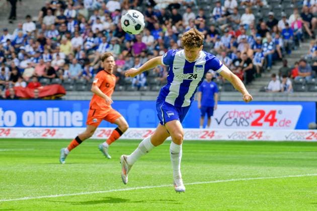 03.08.2024, xlakx, Fussball 2.Bundesliga, Hertha BSC Berlin - SC Paderborn emspor, v.l. Linus Gechter (Hertha BSC),zum Kopfball (DFL DFB REGULATIONS PROHIBIT ANY USE OF PHOTOGRAPHS as IMAGE SEQUENCES and or QUASI-VIDEO) Daniel Lakomski JAN Huebner Berlin