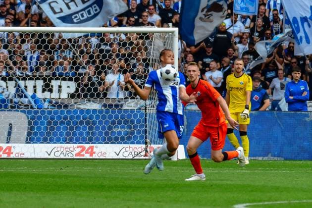 03.08.2024, xlakx, Fussball 2.Bundesliga, Hertha BSC Berlin - SC Paderborn emspor, v.l. Derry Scherhant(Hertha BSC Berlin),Tjark Scheller (SC Paderborn 07),Zweikampf, Duell, Kampf, tackle (DFL DFB REGULATIONS PROHIBIT ANY USE OF PHOTOGRAPHS as IMAGE SEQUENCES and or QUASI-VIDEO) Daniel Lakomski JAN Huebner Berlin