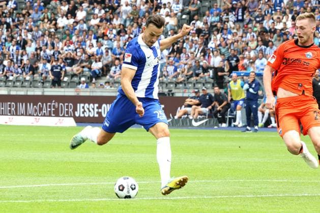 DEU, DFL, 2. FBL, Hertha BSC vs. SC Paderborn 07, 03.08.2024, Berliner Olympiastadion, Berlin, DEU, DFL, 2. FBL, Hertha BSC vs. SC Paderborn 07, im Bild Haris Tabakovic (Hertha BSC Berlin 25) DFL - regulations prohibit any use of Photographs as image sequences and or quasi-video Foto: Juergen Engler nordphoto GmbH *** DEU, DFL, 2 FBL, Hertha BSC vs SC Paderborn 07, 03 08 2024, Berliner Olympiastadion, Berlin, DEU, DFL, 2 FBL, Hertha BSC vs SC Paderborn 07, im Bild Haris Tabakovic Hertha BSC Berlin 25 DFL regulations prohibit any use of Photographs as image sequences and or quasi video Foto Juergen Engler nordphoto GmbH nordphotoxGmbHx xEngler nph00076