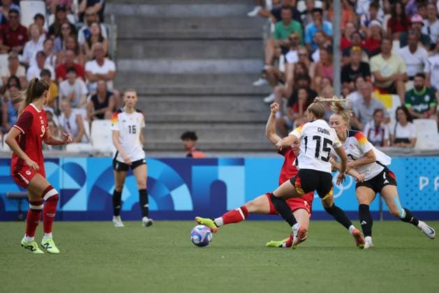 JEUX OLYMPIQUES PARIS 2024 PHOTOPQR LA PROVENCE Gilles Bader ; Marseille ; 03 08 2024 ; JO football feminin match entre le Canada et l Allemagne en quart de finale - The Paris 2024 Summer Olympic Games, Olympische Spiele, Olympia, OS (Jul 26-Aug 11, 2024).