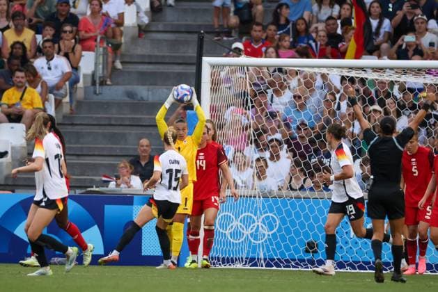 JEUX OLYMPIQUES PARIS 2024 PHOTOPQR LA PROVENCE Gilles Bader ; Marseille ; 03 08 2024 ; JO football feminin match entre le Canada et l Allemagne en quart de finale - The Paris 2024 Summer Olympic Games, Olympische Spiele, Olympia, OS (Jul 26-Aug 11, 2024).