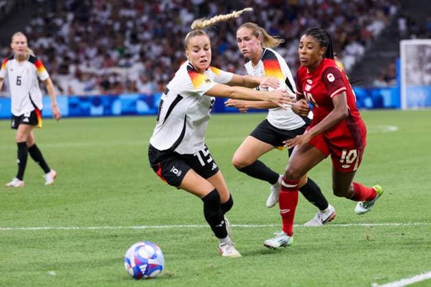 Sport Bilder des Tages JEUX OLYMPIQUES PARIS 2024 PHOTOPQR LA PROVENCE Gilles Bader ; Marseille ; 03 08 2024 ; JO football feminin match entre le Canada et l Allemagne en quart de finale - The Paris 2024 Summer Olympic Games, Olympische Spiele, Olympia, OS (Jul 26-Aug 11, 2024).