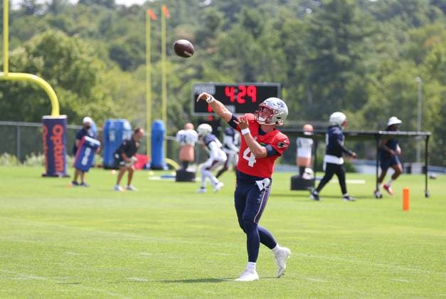 August 3, 2024; Foxborough, MA, USA; New England Patriots quarterback Bailey Zappe (4) participate in drills during Patriots training camp at Gillette Stadium. CSM Foxborough United States - ZUMAc04_ 20240803_zma_c04_167 Copyright: xAnthonyxNesmithx