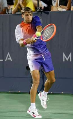 August 3, 2024: Flavio Cobolli (ITA) hits a shot during the 2024 Mubadala Citi DC Open tennis tournament being played at Rock Creek Park Tennis Center in Washington, D.C. CSM District Of Columbia United States of America - ZUMAc04_ 20240803_zma_c04_390 Copyright: xJustinxCooperx
