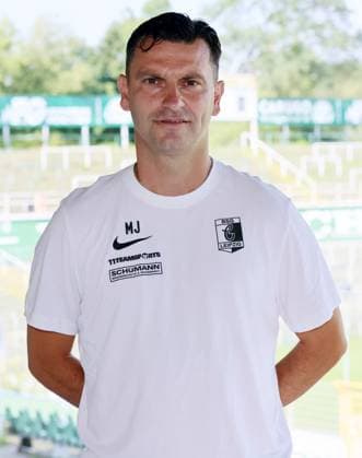 Chemie Leipzig Teampräsentation Regionalliga NO Cheftrainer Miroslav Jagatic ; BSG Chemie Leipzig ; Regionalliga NordOst, Porträttermin 2024 2025 , 02.08.2024, Alfred-Kunze-Sportpark, Leipzig ,