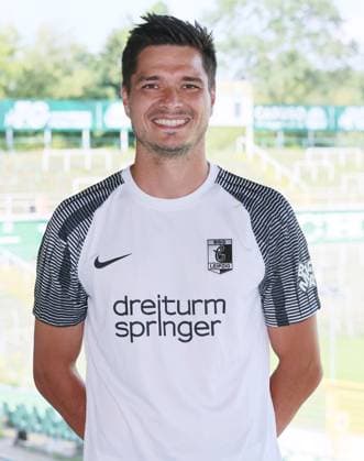 Chemie Leipzig Teampräsentation Regionalliga NO Torwart Benjamin Bellot ; BSG Chemie Leipzig ; Regionalliga NordOst, Porträttermin 2024 2025 , 02.08.2024, Alfred-Kunze-Sportpark, Leipzig ,