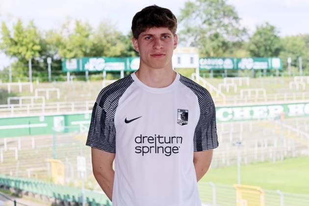 Chemie Leipzig Teampräsentation Regionalliga NO Torwart Jonas Janke, ; BSG Chemie Leipzig ; Regionalliga NordOst, Porträttermin 2024 2025 , 02.08.2024, Alfred-Kunze-Sportpark, Leipzig ,