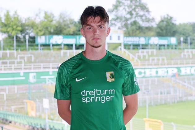 Chemie Leipzig Teampräsentation Regionalliga NO Maximilian Jagatic ; BSG Chemie Leipzig ; Regionalliga NordOst, Porträttermin 2024 2025 , 02.08.2024, Alfred-Kunze-Sportpark, Leipzig ,