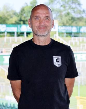Chemie Leipzig Teampräsentation Regionalliga NO Sportdirektor Steffen Ziffert ; BSG Chemie Leipzig ; Regionalliga NordOst, Porträttermin 2024 2025 , 02.08.2024, Alfred-Kunze-Sportpark, Leipzig ,