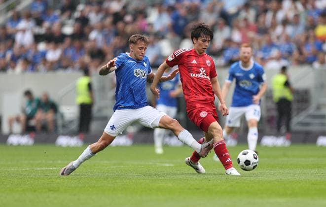04.08.2024, xdcx, Fussball 2. Bundesliga, SV Darmstadt 98 - Fortuna Düsseldorf, emonline, emspor, despor, v.l., Luca Marseiler (SV Darmstadt 98), Ao Tanaka (Fortuna Düsseldorf) DFL DFB REGULATIONS PROHIBIT ANY USE OF PHOTOGRAPHS AS IMAGE SEQUENCES AND OR QUASI-VIDEO.