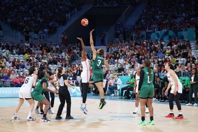 Start match Women basketball, Canada vs Nigeria, Women s preliminary round during the Olympic Games, Olympische Spiele, Olympia, OS Paris 2024 - photo Laurent Sanson DPPI Panoramic JO 2024 : BASKET BALL - Canada vs Nigeria - Jeux Olympiques 2024 - Paris2024 - Lille - 04 08 2024 DPPI Panoramic 