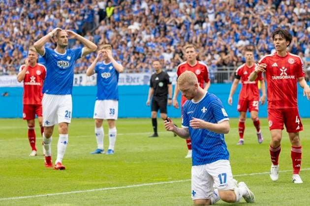 2. Fussball Bundesliga: SV Darmstadt 98 - Fortuna Düsseldorf, 04.08.2024 Kai Klefisch (SV Darmstadt 98 17) nach einer gescheiterten Torchane, SV Darmstadt 98 - Fortuna Düsseldorf, Darmstadt, Merck-Stadion am Böllenfalltor, 4.8.2024