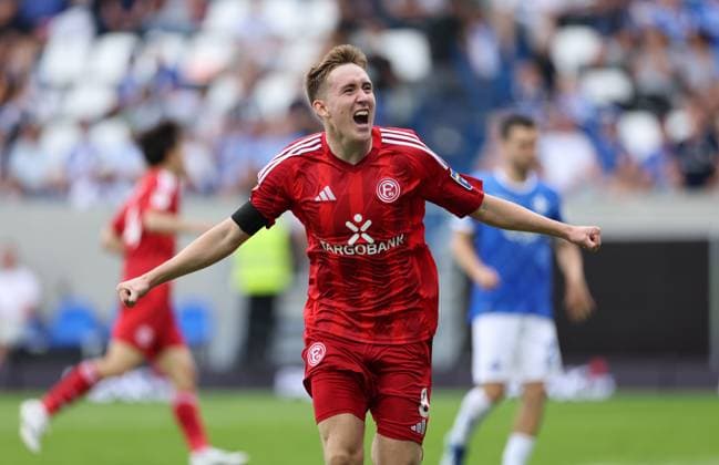 04.08.2024, xdcx, Fussball 2. Bundesliga, SV Darmstadt 98 - Fortuna Düsseldorf, emonline, emspor, despor, v.l., Isak Johannesson (Fortuna Düsseldorf) jubelt über das Tor zum 0:2 von Tim Rossmann (Fortuna Düsseldorf) DFL DFB REGULATIONS PROHIBIT ANY USE OF PHOTOGRAPHS AS IMAGE SEQUENCES AND OR QUASI-VIDEO.