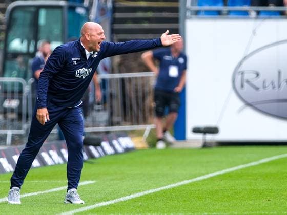 Torsten Lieberknecht (SV Darmstadt 98, Trainer) gestikuliert, GER, SV Darmstadt 98 vs. Fortuna Duesseldorf, Fussball, 2. Bundesliga, 1. Spieltag, Spielzeit 2024 2025, 04.08.2024. DFL REGULATIONS PROHIBIT ANY USE OF PHOTOGRAPHS as IMAGE SEQUENCES and or QUASI-VIDEO GER, SV Darmstadt 98 vs. Fortuna Duesseldorf, Fussball, 2. Bundesliga, 1. Spieltag, Spielzeit 2024 2025, 04.08.2024. Darmstadt