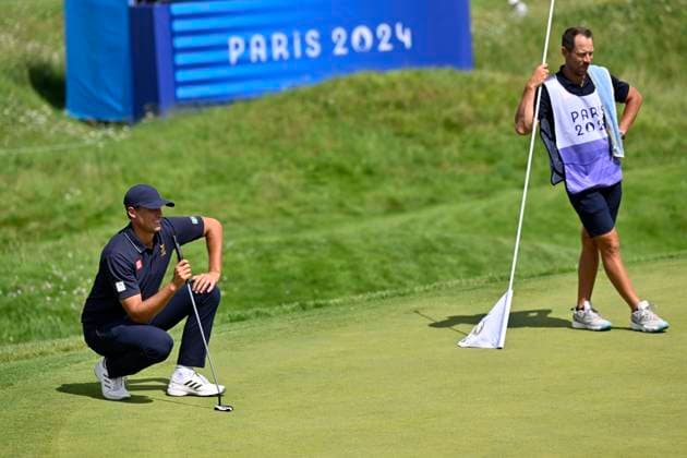 PARIS, FRANKRIKE 20240804 Sveriges Ludvig Aberg under herrarnas fjärde runda i golftävlingen pa Le Golf National under sommar-OS i Paris 2024.