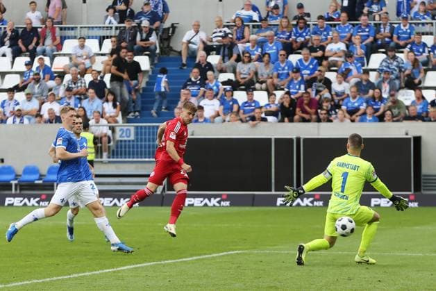 04.08.2024, xtvx, Fussball 2.Bundesliga, SV Darmstadt 98 - Fortuna Düsseldorf emspor, v.l. Goal scored, Tor zum 0:2 Tim Rossmann (Fortuna Duesseldorf) (DFL DFB REGULATIONS PROHIBIT ANY USE OF PHOTOGRAPHS as IMAGE SEQUENCES and or QUASI-VIDEO) Darmstadt