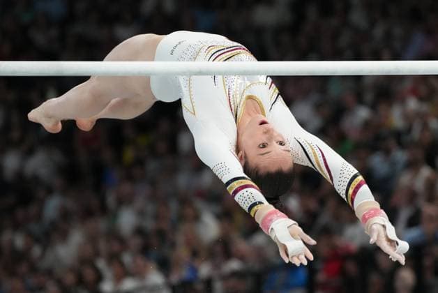 Sport Themen der Woche KW31 Nina Derwael of Belgium performs during the Women s gymnastics uneven bars final at the Paris 2024 Olympic Games, Olympische Spiele, Olympia, OS in Paris, France on Sunday, August 4, 2024.  OLY202408041722 PATxBENIC
