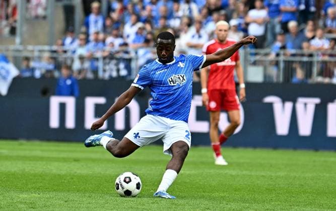 04.08.2024, xfux, Fussball 2.Bundesliga, SV Darmstadt 98 - Fortuna Düsseldorf emspor, v.l. Merveille Papela (SV Darmstadt 98) (DFL DFB REGULATIONS PROHIBIT ANY USE OF PHOTOGRAPHS as IMAGE SEQUENCES and or QUASI-VIDEO. Eine Lizenzierung des Lichtbildwerkes an den SV Darmstadt 1898 e.V. sowie Tochterunternehmen ist nicht gestattet. No release of or sale to SV Darmstadt 1898 e.V.) Darmstadt