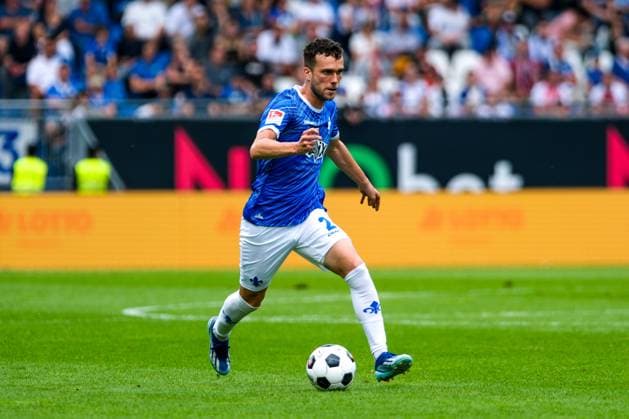 Sergio Lopez (SV Darmstadt 98, 02) am Ball, GER, SV Darmstadt 98 vs. Fortuna Duesseldorf, Fussball, 2. Bundesliga, 1. Spieltag, Spielzeit 2024 2025, 04.08.2024. DFL REGULATIONS PROHIBIT ANY USE OF PHOTOGRAPHS as IMAGE SEQUENCES and or QUASI-VIDEO GER, SV Darmstadt 98 vs. Fortuna Duesseldorf, Fussball, 2. Bundesliga, 1. Spieltag, Spielzeit 2024 2025, 04.08.2024. Darmstadt