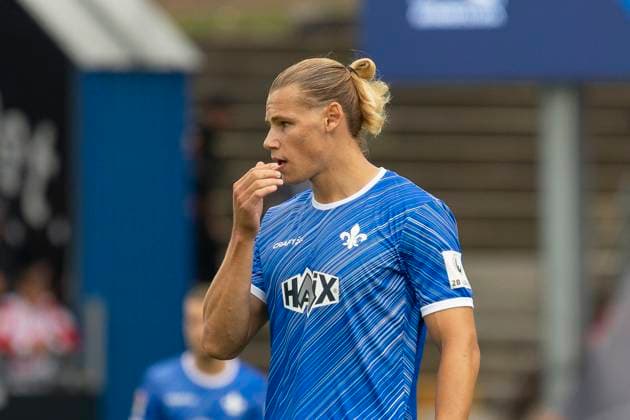 2. Fussball Bundesliga: SV Darmstadt 98 - Fortuna Düsseldorf, 04.08.2024 Fynn Lakenmacher (SV Darmstadt 98 19), Freisteller, Portrait Porträt, SV Darmstadt 98 - Fortuna Düsseldorf, Darmstadt, Merck-Stadion am Böllenfalltor, 4.8.2024