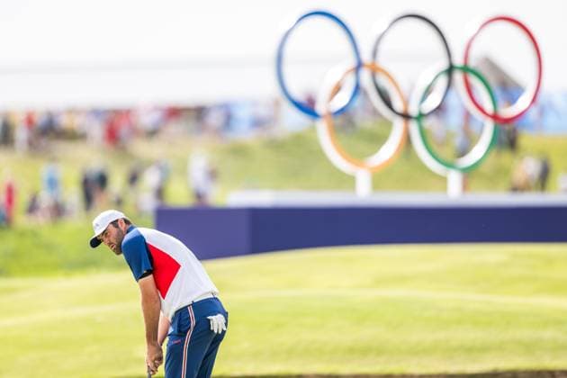 240804 Scottie Scheffler of USA during the final round of the men s individual stroke play golf during day 9 of the Paris 2024 Olympic Games, Olympische Spiele, Olympia, OS on August 4, 2024 in Paris. Photo: Petter Arvidson BILDBYRAN kod PA PA0861 golf olympic games olympics os ol olympiska spel olympiske leker paris 2024 paris-os paris-ol bbeng usa Copyright: PETTERxARVIDSON BB240804PA156