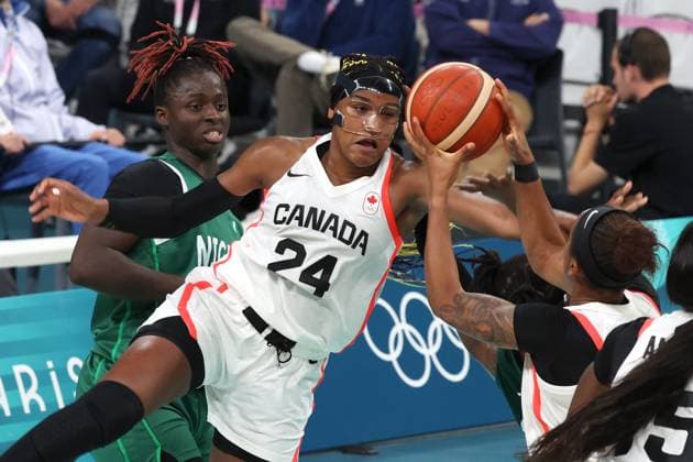 JEUX OLYMPIQUES PARIS 2024 PHOTOPQR VOIX DU NORD Ludovic Maillard ; 04 08 2024 ; Villeneuve d ascq le 04 08 2024 basket femmes NIGERIA gagne et s est qualifie pour les quarts de finale a paris contre EDWARDS aaliyah CANADA stade pierre mauroy. LA VOIX DU NORD PHOTO LUDOVIC MAILLARD - The Paris 2024 Summer Olympic Games, Olympische Spiele, Olympia, OS (Jul 26-Aug 11, 2024).