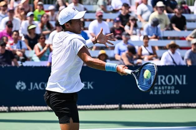 ATP, Tennis Herren National Bank Open 2024 MONTREAL, QC, CANADA - AUGUST 04: Rinky Hijikata (AUS) returns the ball during a qualifying round match at ATP National Bank Open on August 04, 2024 at IGA Stadium in Montreal, QC, Canada (Photo by David Kirouac) Copyright: xBEAUTIFULxSPORTS Kirouacx