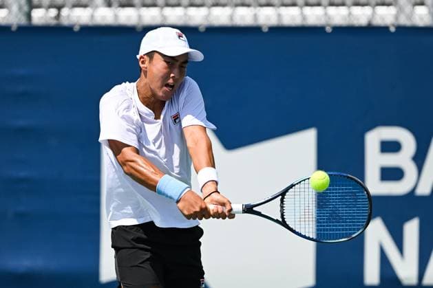 ATP, Tennis Herren National Bank Open 2024 MONTREAL, QC, CANADA - AUGUST 04: Rinky Hijikata (AUS) retruns the ball during a qualifying round match at ATP National Bank Open on August 04, 2024 at IGA Stadium in Montreal, QC, Canada (Photo by David Kirouac) Copyright: xBEAUTIFULxSPORTS Kirouacx