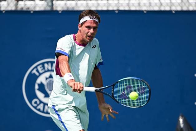 ATP, Tennis Herren National Bank Open 2024 MONTREAL, QC, CANADA - AUGUST 04: Daniel Altmaier (GER) returns the ball during a qualifying round match at ATP National Bank Open on August 04, 2024 at IGA Stadium in Montreal, QC, Canada (Photo by David Kirouac) Copyright: xBEAUTIFULxSPORTS Kirouacx