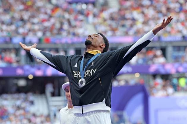 Siegerehrung, Silber für Leo Neugebauer (GER ) Zehnkampf, Athletics, Paris 2024, Olympic Games, Olympische Spiele, Olympia, OS Paris 2024, Olympic Games 2024, 04.08.2024, -