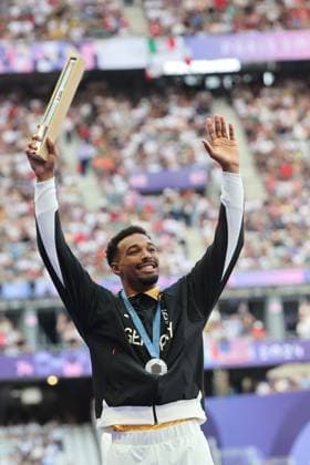 Siegerehrung, Silber für Leo Neugebauer (GER ) Zehnkampf, Athletics, Paris 2024, Olympic Games, Olympische Spiele, Olympia, OS Paris 2024, Olympic Games 2024, 04.08.2024, -