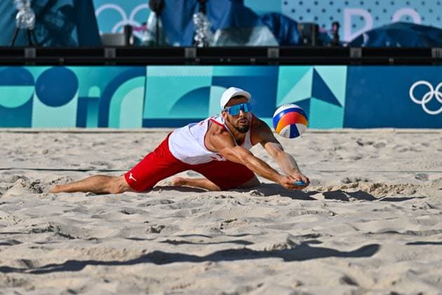 Olympische Spiele Beach volleyball, Beachvolleyball ; Paris 05.08.2024 Achtelfinale, Herren, POL_ESP, Bartosz Losiak (2, POL) Copyright: xBEAUTIFULxSPORTS TomxBlochx