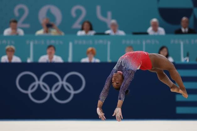 US Simone Biles competes in the women s floor exercise final held within the Paris 2024 Olympic Games, Olympische Spiele, Olympia, OS in Paris, France, 05 August 2024. Artistic Gymnastics: women s floor exercise final !ACHTUNG: NUR REDAKTIONELLE NUTZUNG!  Copyright: xMIGUELxGUTIERREZx EVE608 20240805-55014346361_1