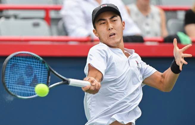 August 5, 2024, Montreal, Pq, Canada: Rinky Hijikata of Australia plays a shot to Alexis Galarneau of Canada during their qualifying match at the National Bank Open tennis tournament in Montreal, Monday, August 5, 2024. Canada News - August 5, 2024  - ZUMAc35_ 20240805_zaf_c35_015 Copyright: xGrahamxHughesx