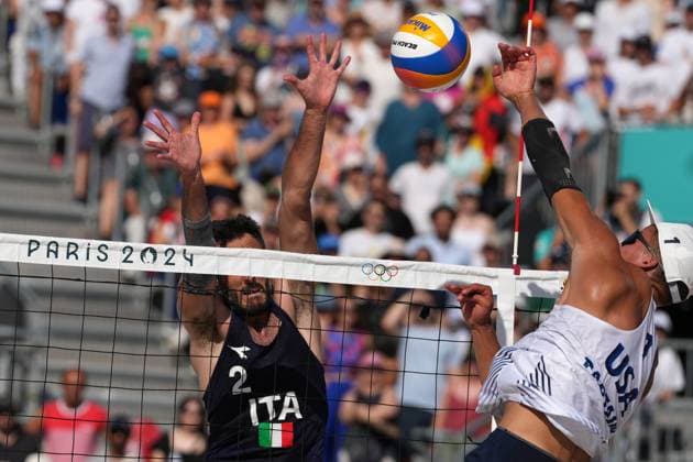 Samuele Cottafava and Paolo Nicolai during a men™s beach volley match between Italy and USA at 2024 Olympics, Monday, August 5, 2024, in Paris, France.  Copyright: xGianxMattiaxD Alberto LaPressex