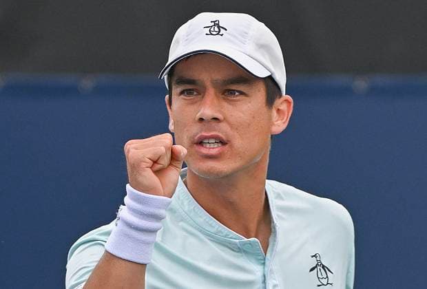 August 5, 2024, Montreal, Pq, Canada: Mackenzie McDonald, of the United States, reacts during his qualifying match against James Duckworth, of Australia, at the National Bank Open tennis tournament in Montreal, Monday on August 5, 2024. Mackenzie McDonald, James Duckworth, - ZUMAc35_ 20240805_zaf_c35_031 Copyright: xGrahamxHughesx