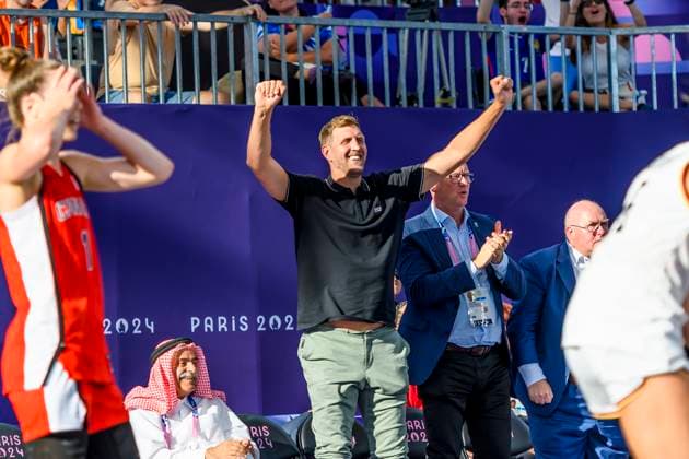 FRA, Olympische Sommerspiele Paris 2024, 3x3 Basketball, Halbfinale Deutschland (GER) vs Canada (CAN) 05.08.2024, La DŽfense Arena, Paris, FRA, Olympische Sommerspiele Paris 2024, 3x3 Basketball, Halbfinale Deutschland (GER) vs Canada (CAN), im Bild Dirk Nowitzki jubelt mit dem Deutschen Team