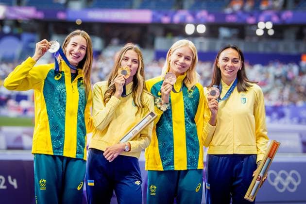 Olympische Spiele (Leichtathletik); Paris, 05.08.2024 left to right: Nicola Olyslagers of Australia, Yaroslava MAHUCHIKH of Ukraine, Eleanor PATTERSON of Australia, and Iryna GERASHCHENKO of Ukraine during the medal ceremony for the womens high jump at the Olympic Games, Olympische Spiele, Olympia, OS Paris 05.08.2024. Copyright: xBEAUTIFULxSPORTS OlafxRellischx