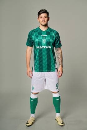 offizieller Portraittermin SV Werder Bremen 2024 2025 Dawid Kownacki (WerderË½BremenË½ 09); 1.BL Porträttermin 2024 2025,
