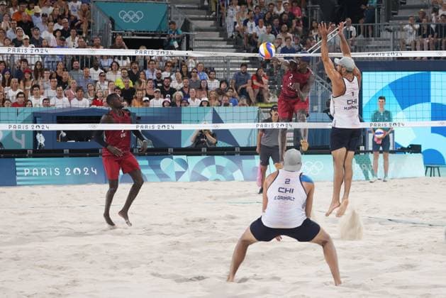 RECORD DATE NOT STATED PARIS, FR - AUGUST 5: View of Qatar Vs Chile Men s Beach volleyball, Beachvolleyball in Paris, France during the 2024 Summer Olympics on August 5, 2024. Copyright: xmpi34x