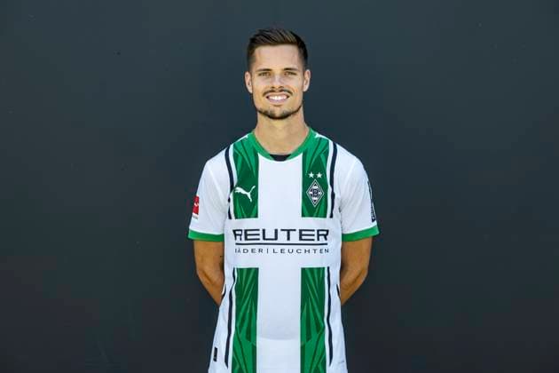 Fußball, Borussia Mönchengladbach Porträttermin 2024 2025 Julian Weigl
