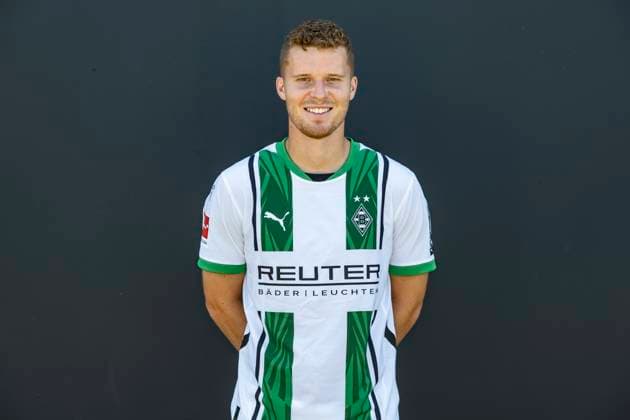 Fußball, Borussia Mönchengladbach Porträttermin 2024 2025 Nico Elvedi
