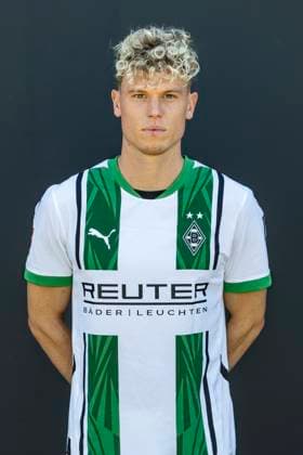 Fußball, Borussia Mönchengladbach Porträttermin 2024 2025 Robin Hack