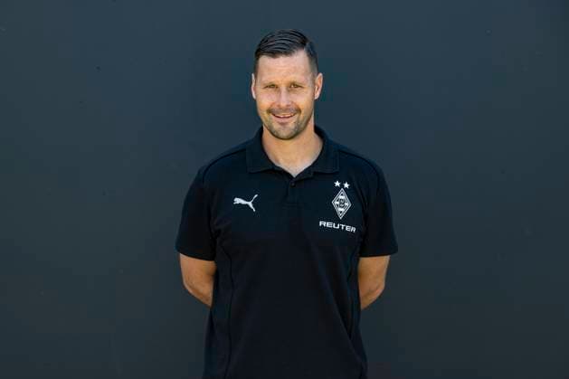 Fußball, Borussia Mönchengladbach Porträttermin 2024 2025 David Zibung