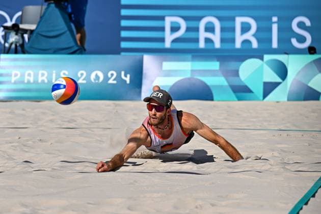 Olympische Spiele Beach volleyball, Beachvolleyball ; Paris 06.08.2024 Viertelfinale, Herren, GER_NED, Clemens Wickler (2, GER), Copyright: xBEAUTIFULxSPORTS TomxBlochx