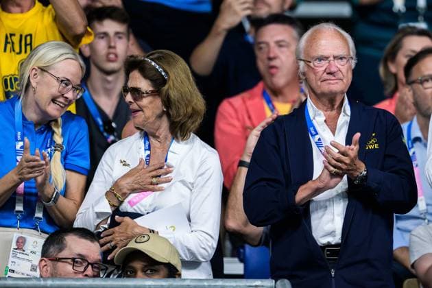 Sport Themen der Woche KW32 Sport Bilder des Tages 240806 Queen Silvia and King Carl XVI Gustaf of Sweden celebrate in the stands at the men s team Table tennis, Tischtennis quarterfinal match between Sweden and Germany during day 11 of the Paris 2024 Olympic Games, Olympische Spiele, Olympia, OS on August 6, 2024 in Paris. Photo: Maxim Thore BILDBYRAN kod MT MT0646 bordtennis table tennis pingis olympic games olympics os ol olympiska spel olympiske leker paris 2024 paris-os paris-ol 11 bbeng sverige tyskland kvartsfinal jubel *** 240806 Queen Silvia and King Carl XVI Gustaf of Sweden celebrate in the stands at the men s team table tennis quarterfinal match between Sweden and Germany during day 11 of the Paris 2024 Olympic Games on August 6, 2024 in Paris Photo Maxim Thore BILDBYRAN kod MT MT0646 bordtennis table tennis pingis olympic games olympics os ol olympiska spel olympiske leker paris 2024 paris os paris ol 11 bbeng sverige tyskland kvartfinal jubel  Copyright: MAXIMxTHORE BB240806MT134