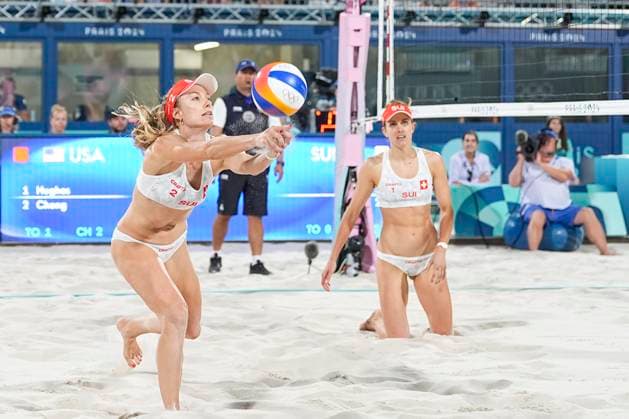 PARIS, FRANCE - AUGUST 6: Nina Brunner of Switzerland L) and Tanja Hueberli of Switzerland R) during the Women s Quarterfinal Match 49 on day eleven of the Olympic Games, Olympische Spiele, Olympia, OS Paris 2024 at on August 6, 2024 in Paris, France. Paris France Copyright: xJustPictures.ch JarixPestelaccix jp-en-EuSpIm-JP4_JAR_Beachvolley_06Aug2024_PR0011